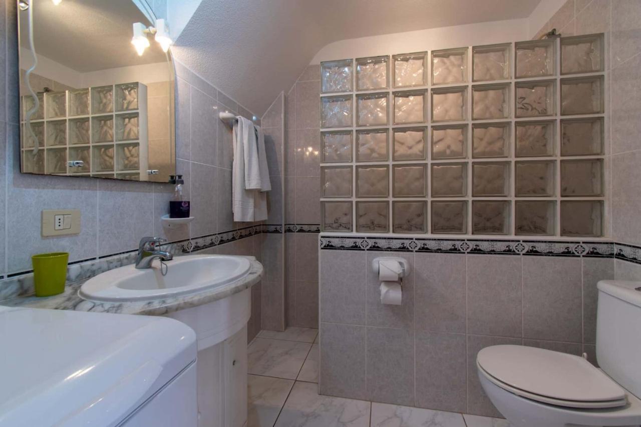 Los Diamantes 2 Bed Apartman Los Cristianos  Kültér fotó
